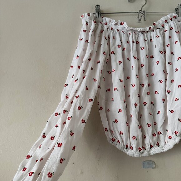 John Galt White Embroidered Floral Off-Shoulder Top - Picture 2 of 5